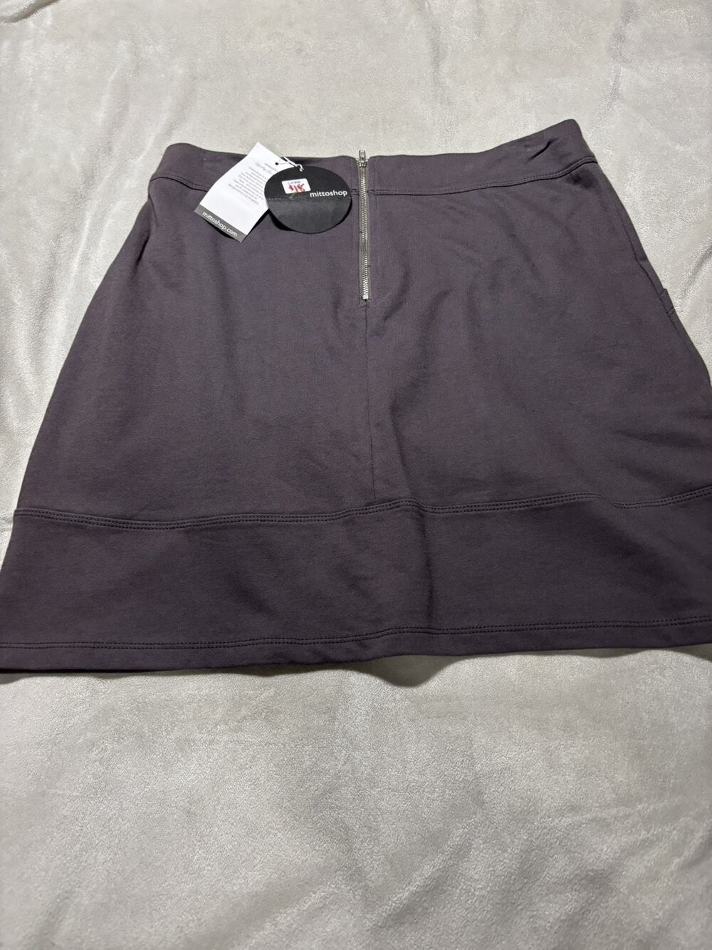 Mittoshop Women Grey Gray Skirt Size L Large with Pockets NWT New With Tags Soft